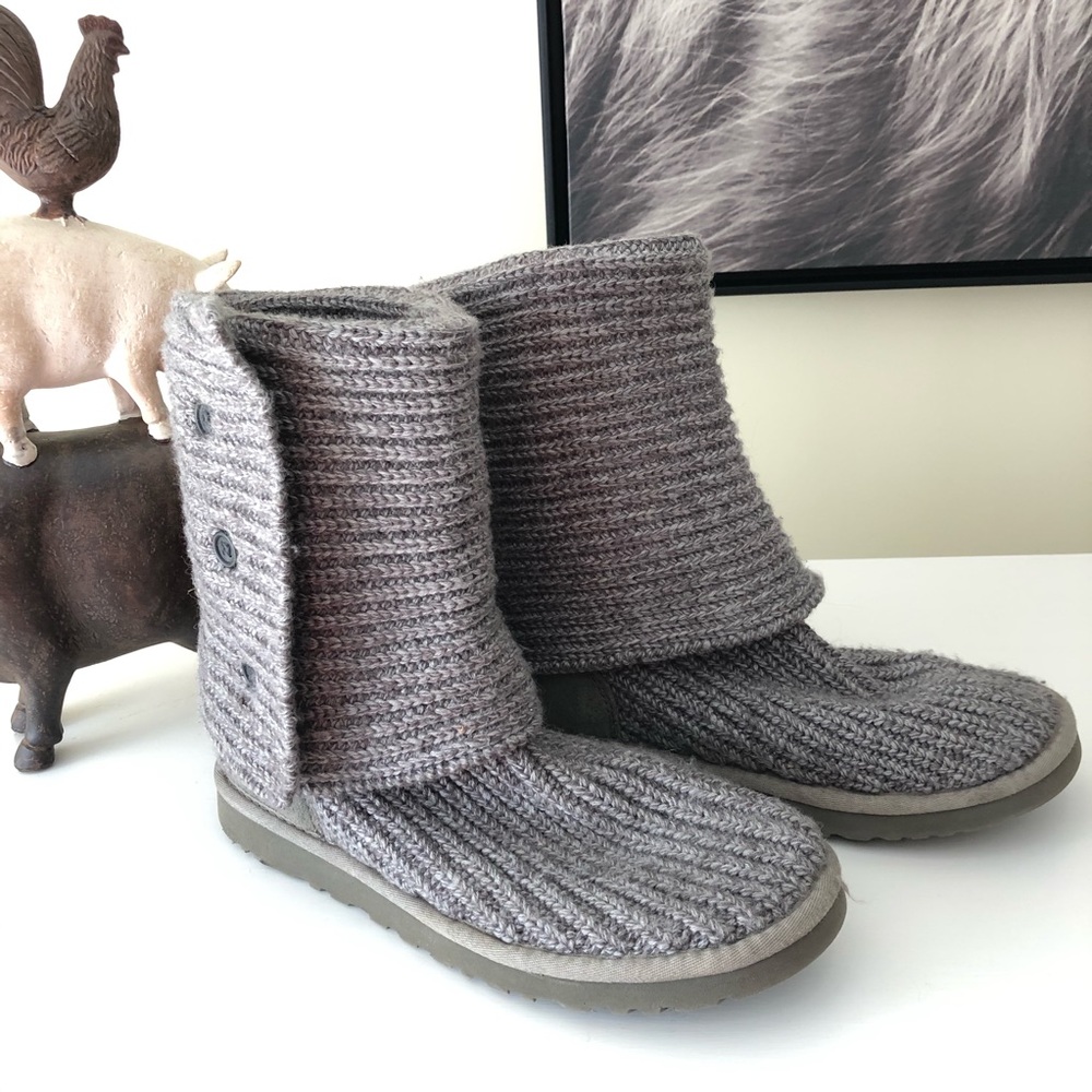 Grey Knit Uggs